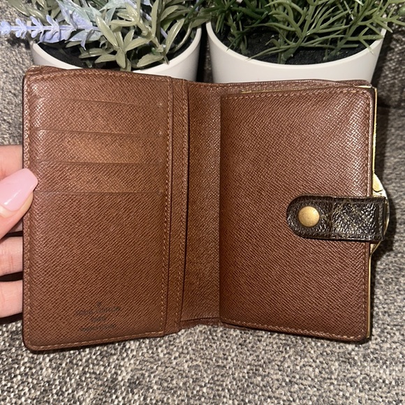 💯Authentic Louis Vuitton monogram kisslock wallet - Picture 2 of 16